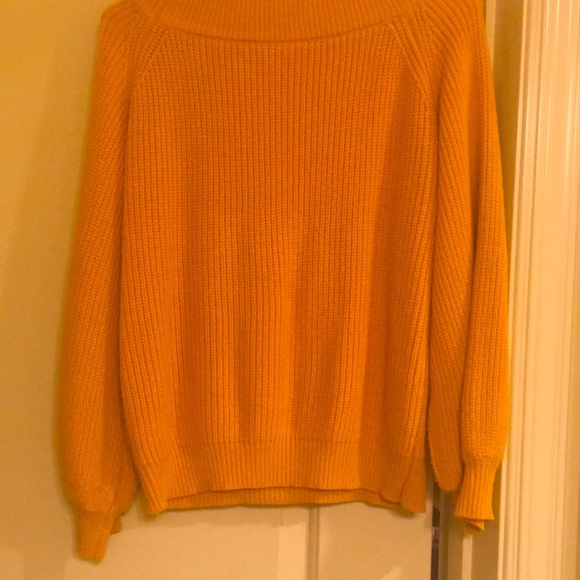 Sweater - Picture 2 of 3